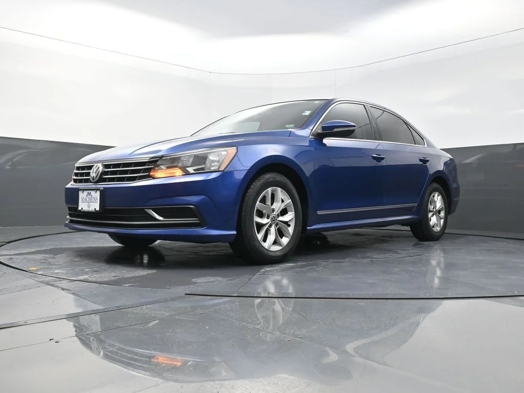 Used 2017 Blue Volkswagen 1.8T S image 25