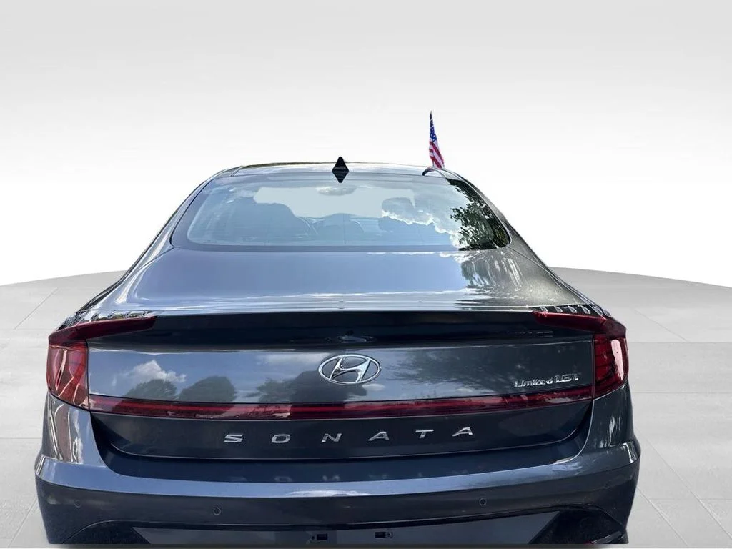 Used 2022 Gray Hyundai Limited image 4