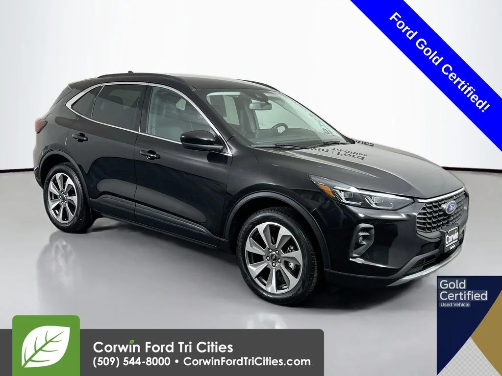 2025 Ford Escape Platinum AWD's photo