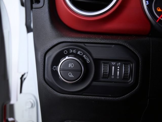 Certified Used 2020 White Jeep Rubicon image 27