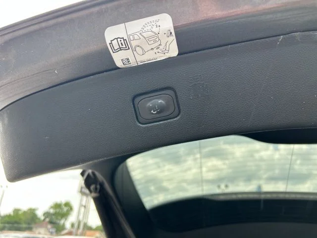 Used 2020  Ford Titanium image 13