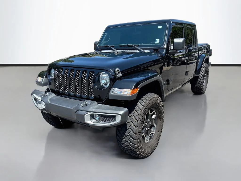 Used 2022 Black Clearcoat Jeep Sport image 3