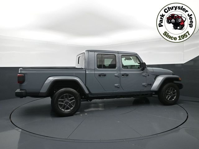New 2026 Anvil Clear-Coat Exterior Paint Jeep Sport S image 6