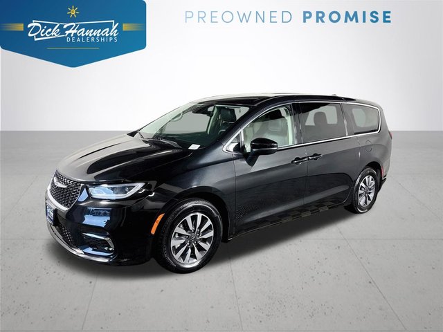 2023 Chrysler Pacifica Hybrid Touring L