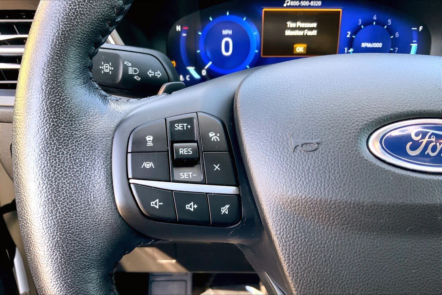 Used 2020 Star White Metallic Tri-Coat Ford Titanium image 24