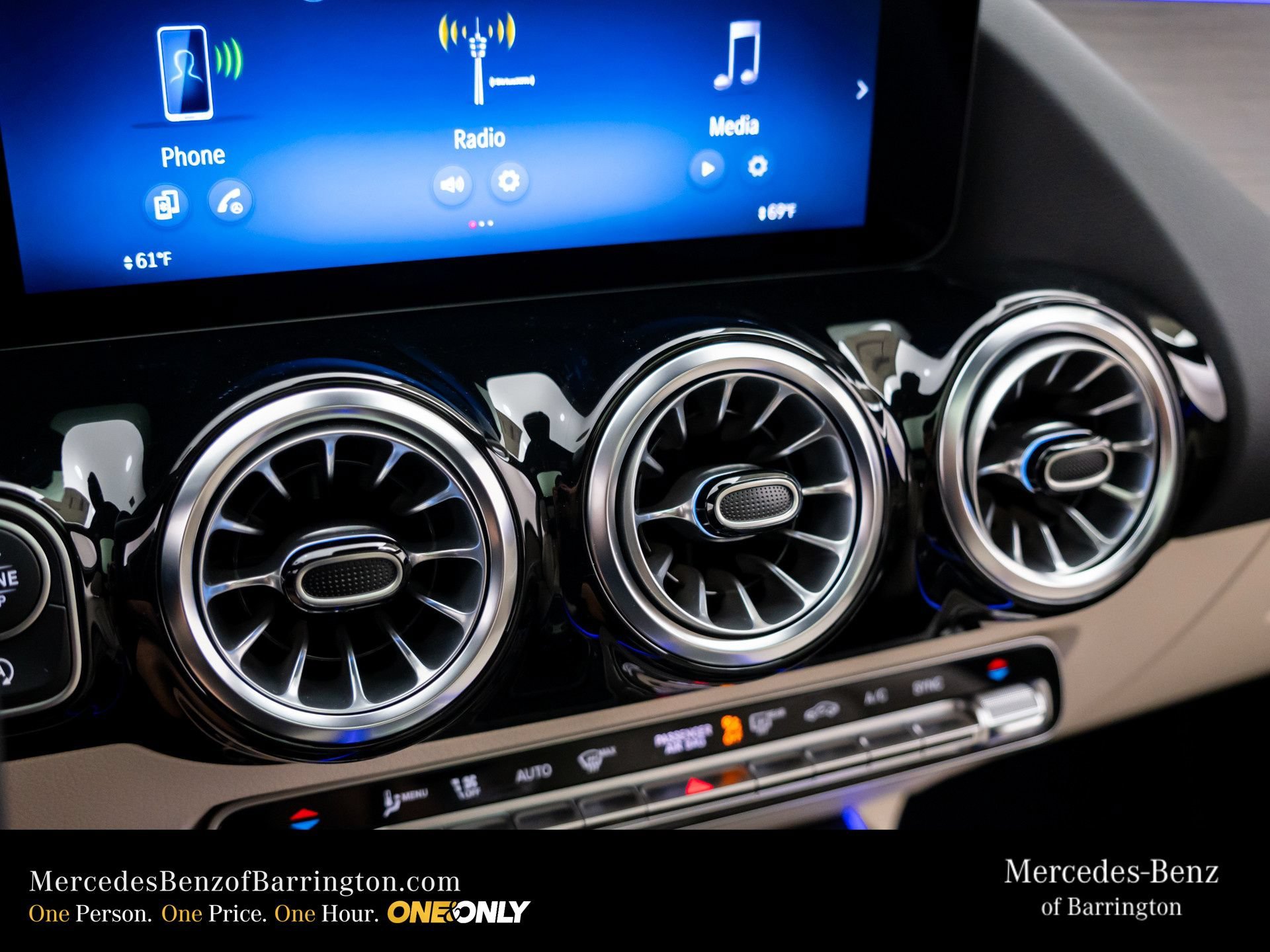 New 2026 Cirrus Silver Metallic Mercedes-Benz GLA 250 image 74