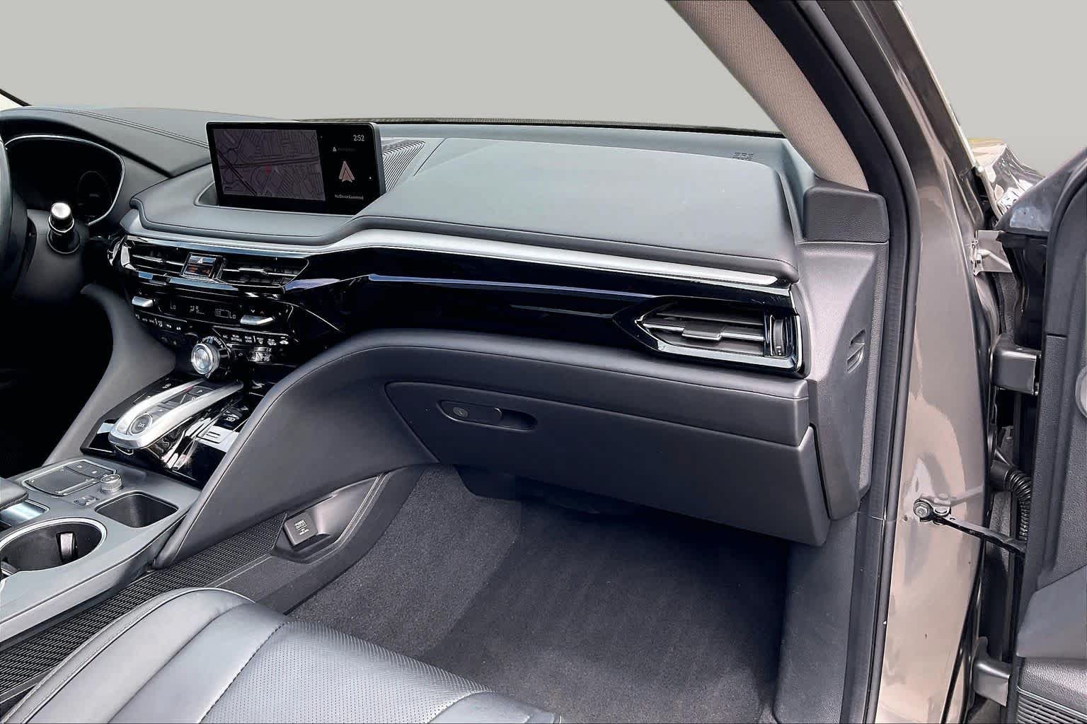 Used 2024 Liquid Carbon Metallic Acura w/Technology Package image 18