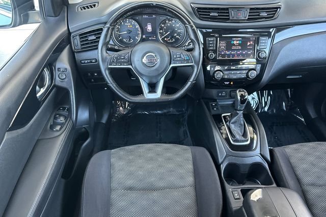 Used 2019 Gun Metallic Nissan SV image 16