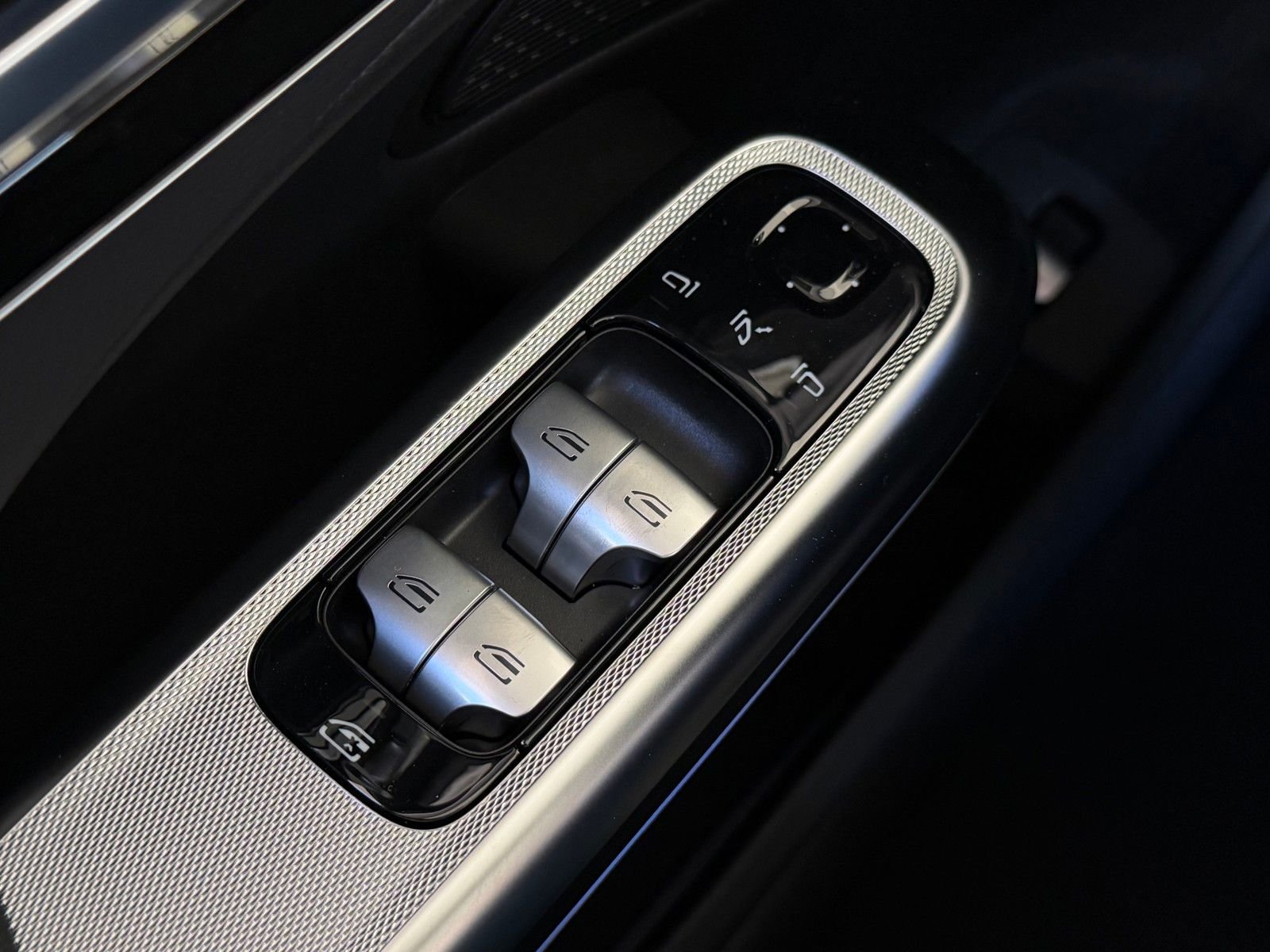 New 2026 Cirrus Silver Metallic Mercedes-Benz E 350 image 20