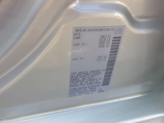 Used 2025 Silver Nissan 2.5 S image 6