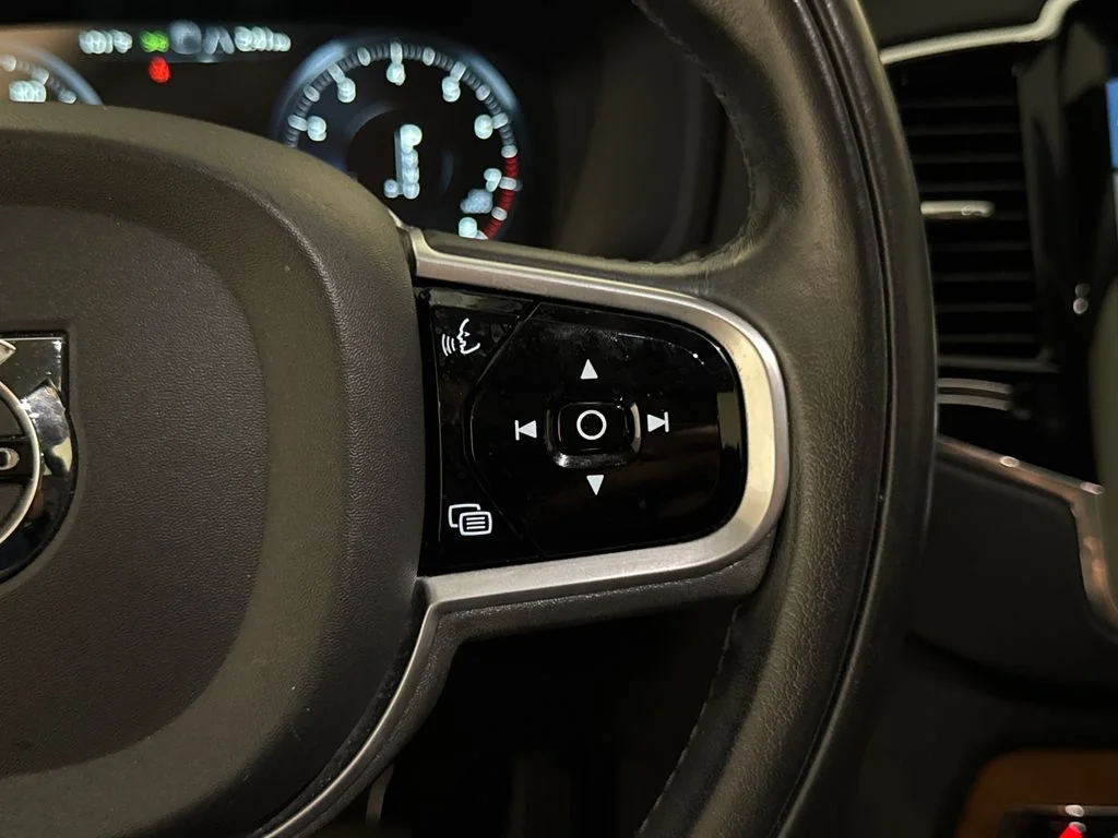 Certified Used 2020 Gray Volvo T6 Inscription image 22