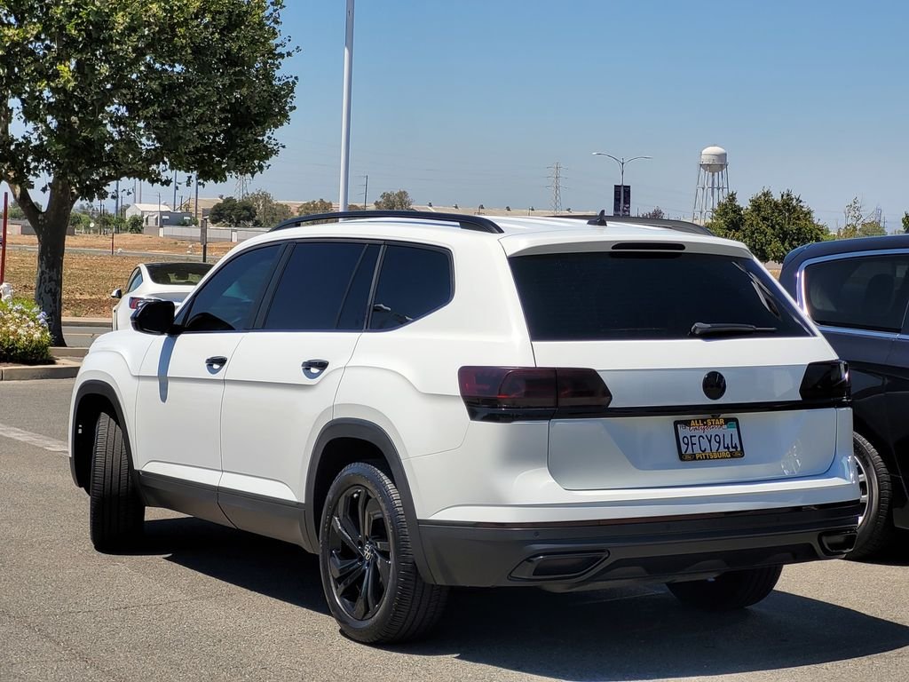 Used 2023 White Volkswagen 2.0T SE w/Technology image 6