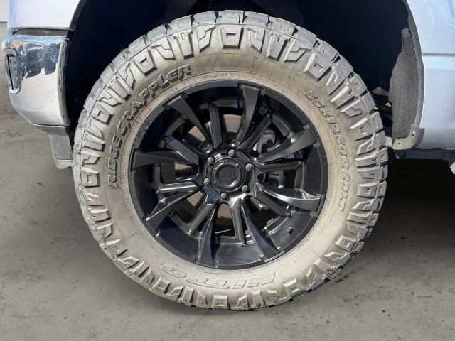 Used 2024 Silver Ford XLT image 10
