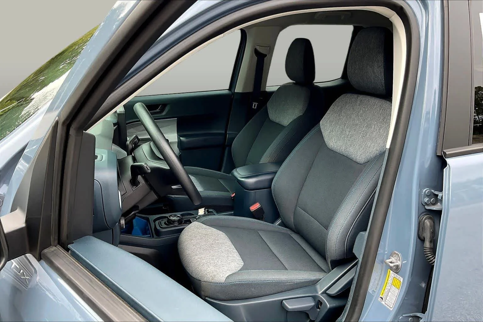 Used 2025 Azure Gray Metallic Tri-Coat Ford XLT image 8