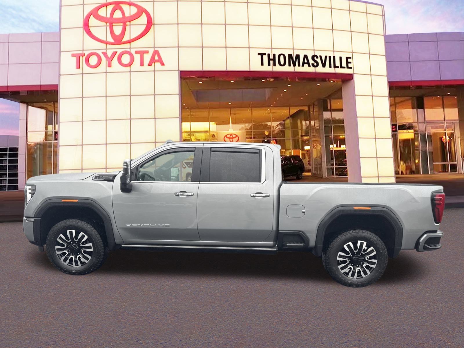 Used 2025 Sterling Metallic GMC Denali Ultimate image 8