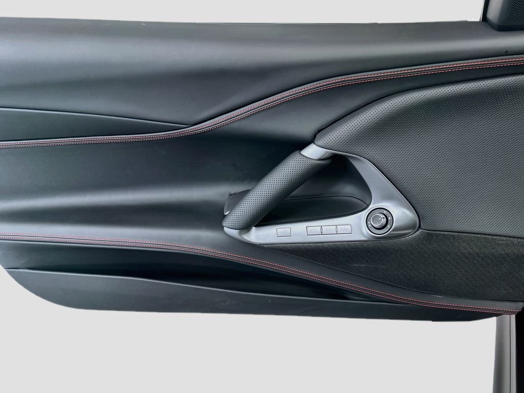 Used 2023  Ferrari Base image 28
