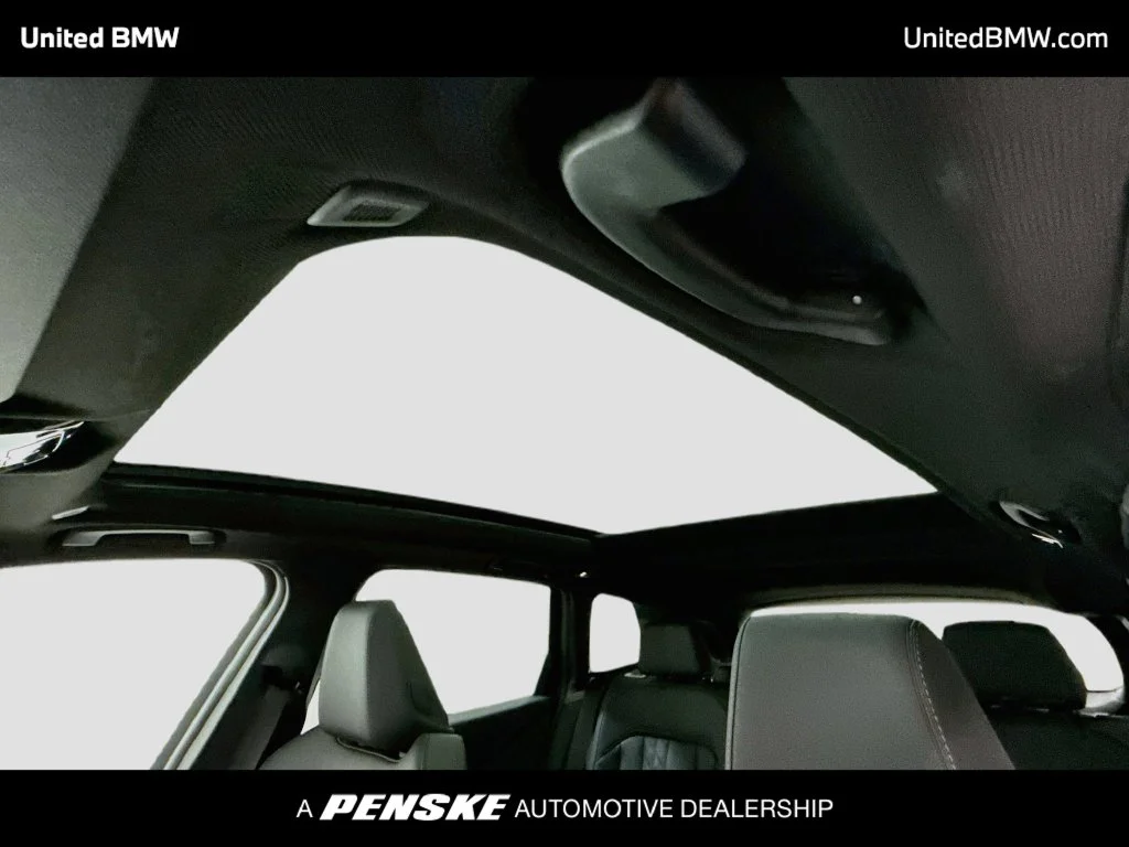New 2026 Mineral White Metallic BMW 30 xDrive image 19