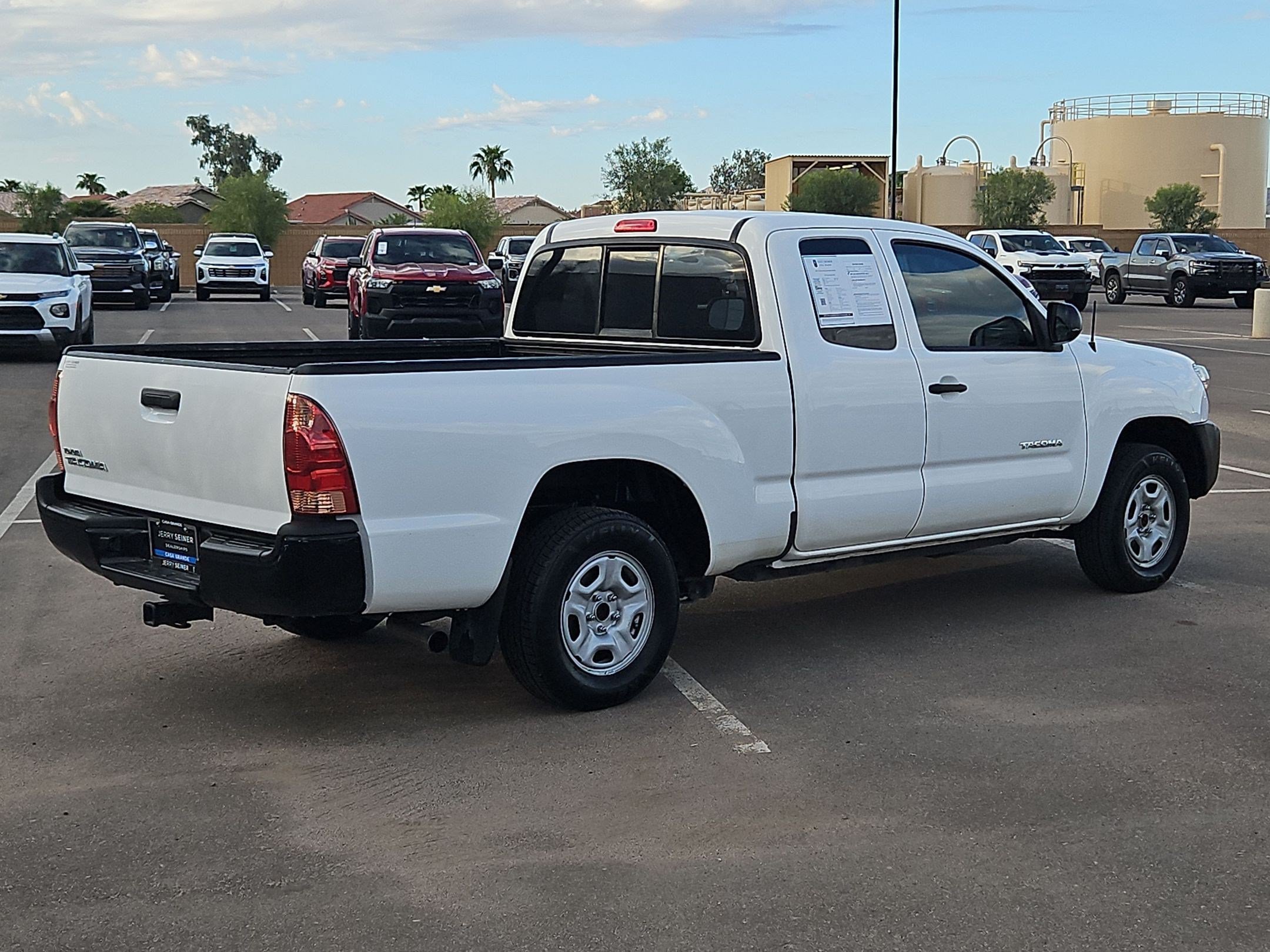 Used 2015 White Toyota BASE image 5