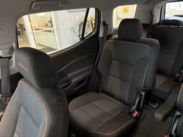 Used 2023 Light Stone Metallic GMC AT4 image 15