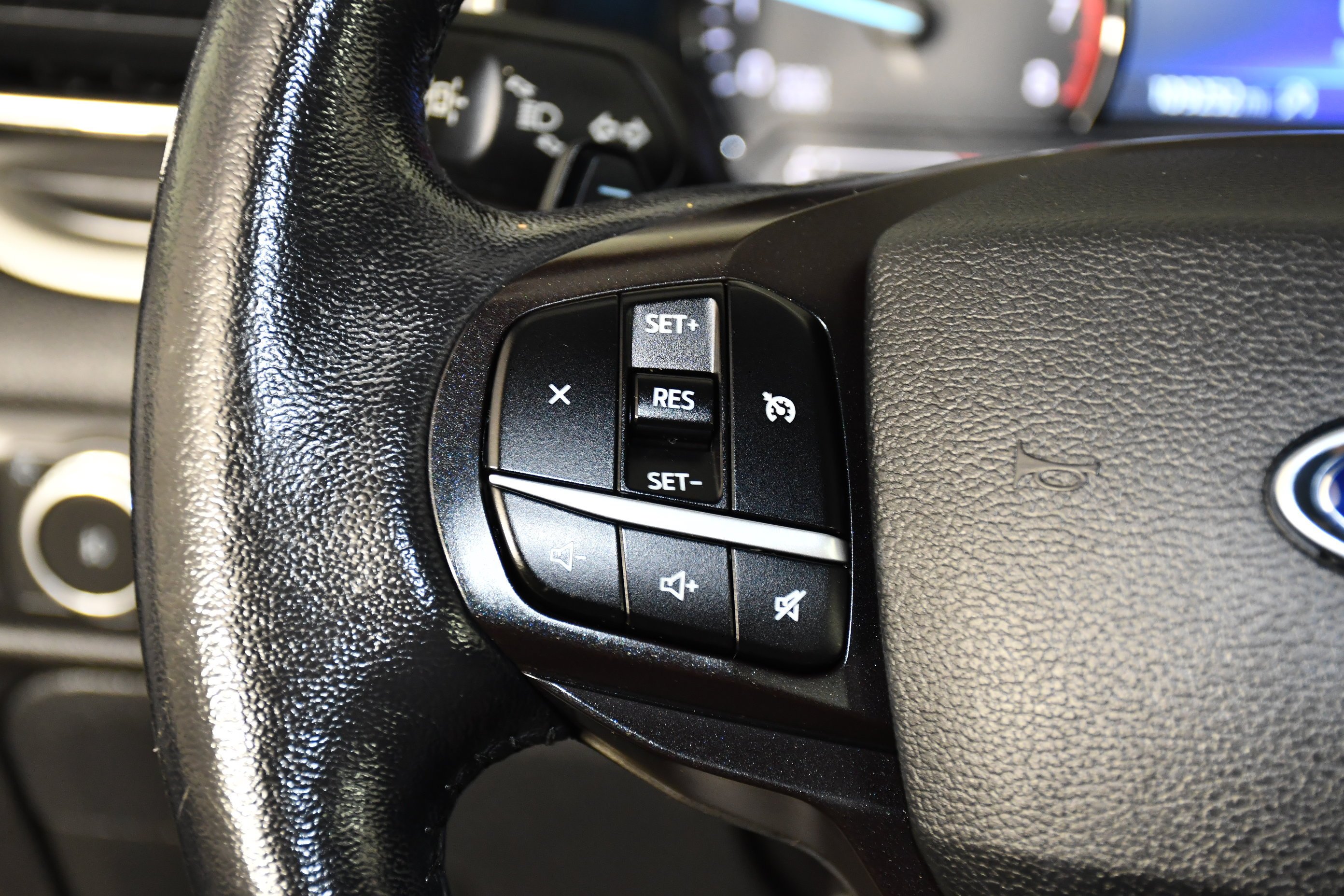 Used 2020 Silver Spruce Metallic Ford XLT image 21