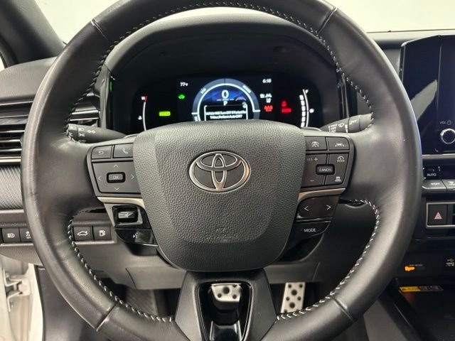 Used 2025 White Toyota SE image 16