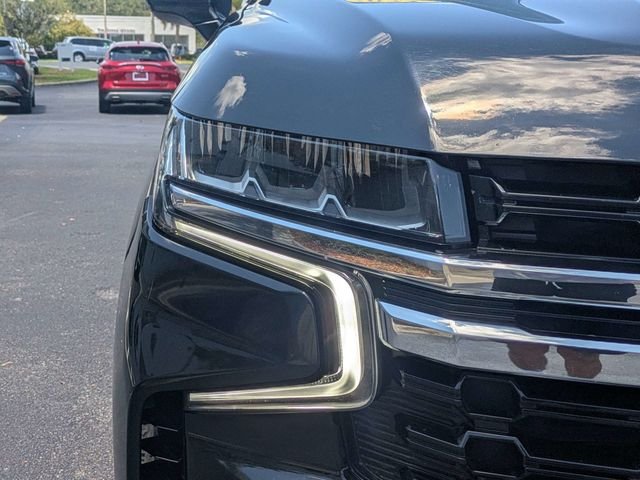 Used 2022 Black Chevrolet LS image 9
