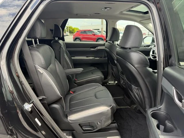 Used 2023 Black Hyundai XRT image 17