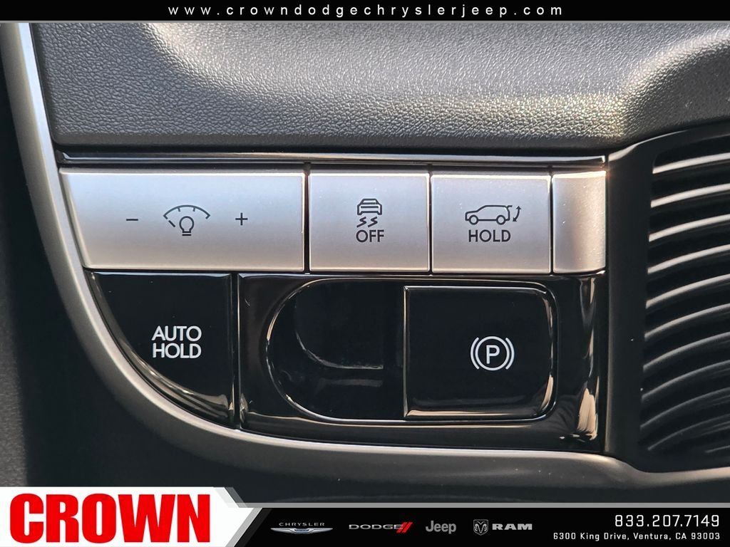 Used 2024 Black Hyundai SEL image 28