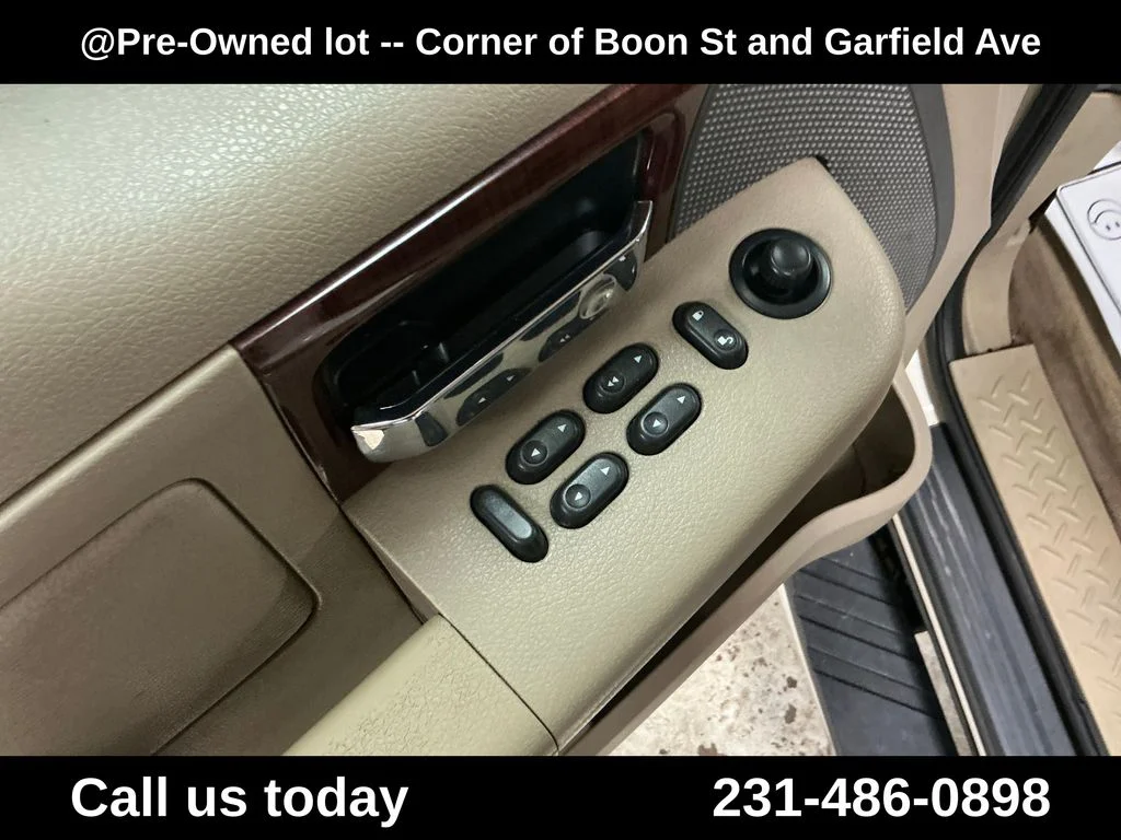 Used 2007  Ford XLT image 15