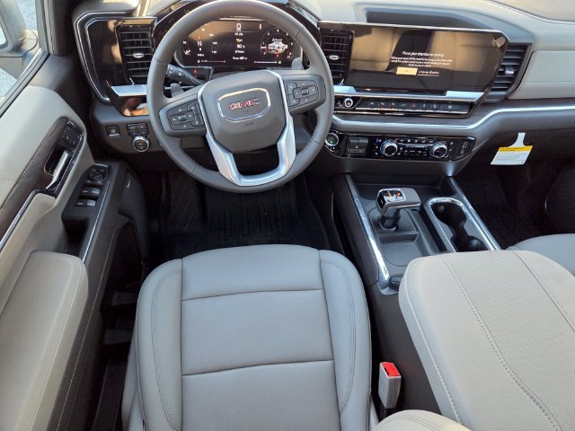 2026 GMC Sierra 1500 SLT - Photo 10