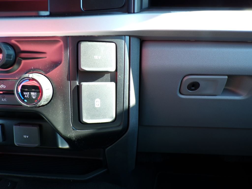 New 2026 Oxford White Ford F-250® XL image 25