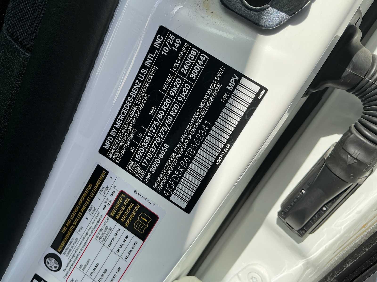 Certified Used 2026 Polar White Mercedes-Benz GLE 450 image 28
