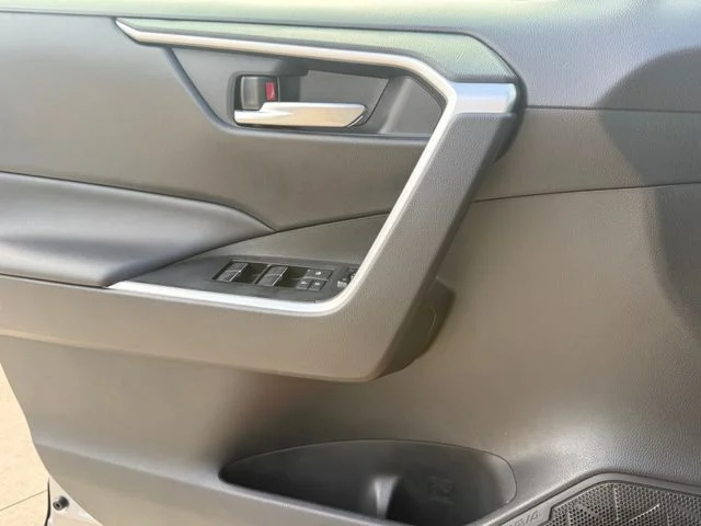 Certified Used 2025 SILVER SKY METALLIC Toyota XLE image 23