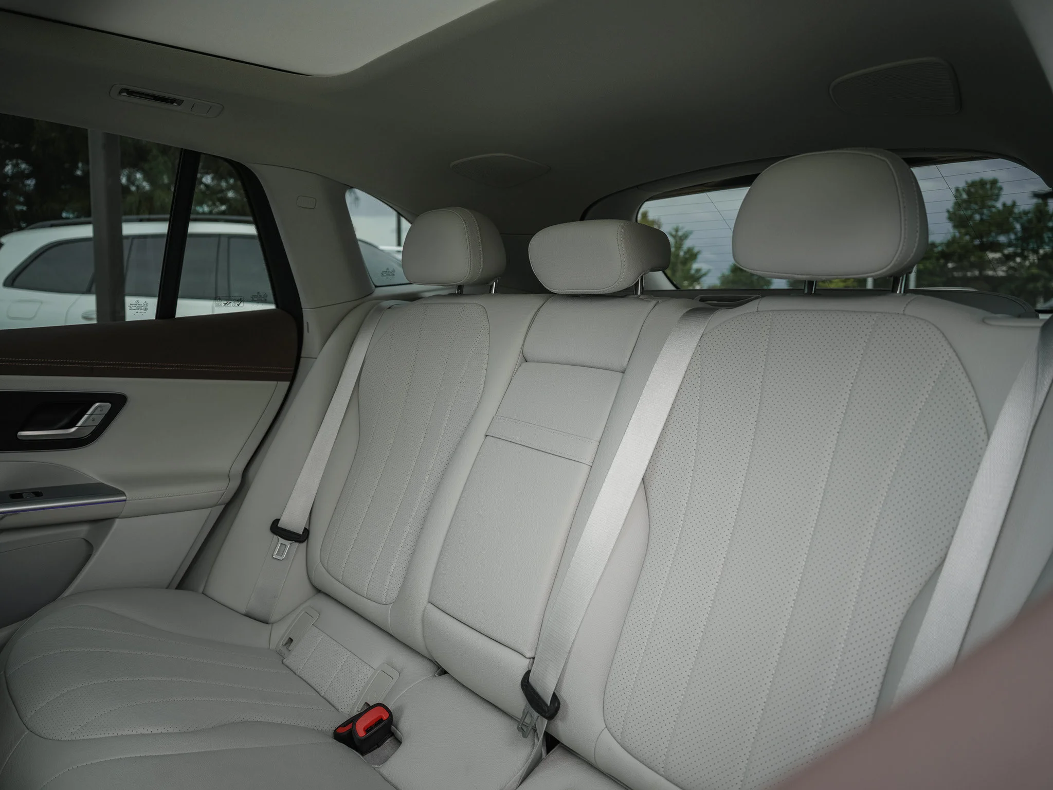 Certified Used 2023 Twilight Blue Metallic Mercedes-Benz 350 SUV image 31