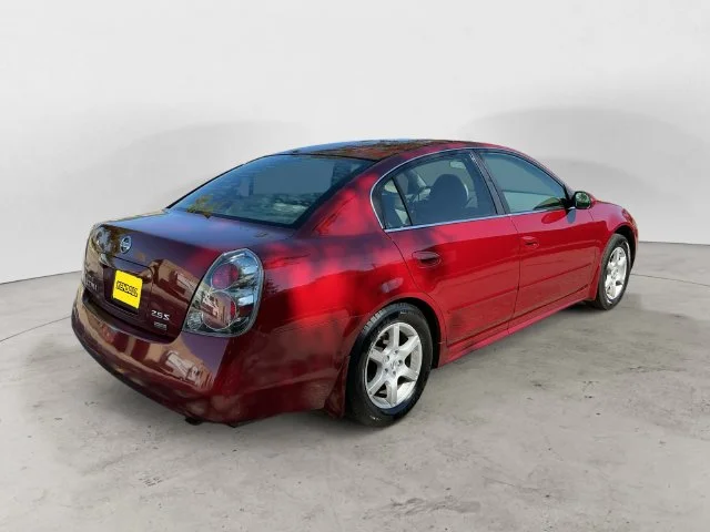 Used 2006  Nissan 2.5 S image 5