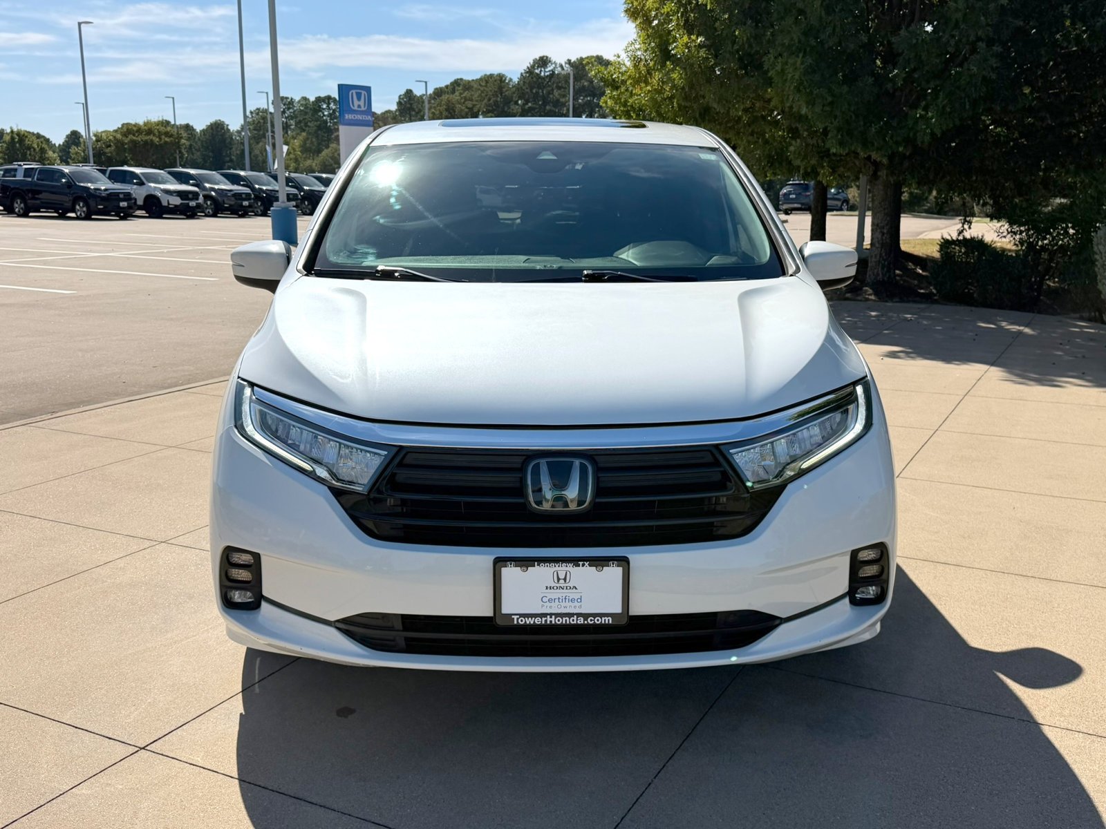 Certified Used 2022 Platinum White Pearl Honda EX-L image 2
