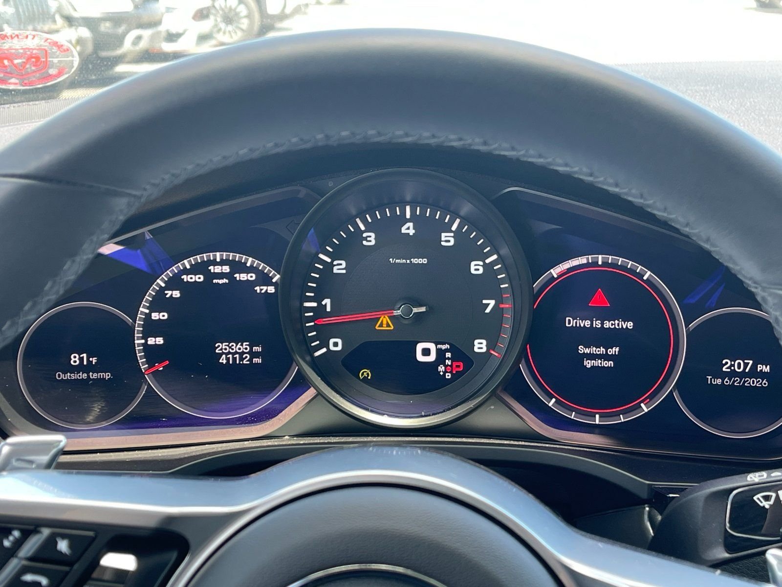 Used 2023  Porsche Base image 30