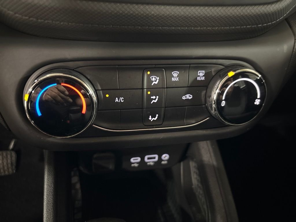 Used 2021 Gray Chevrolet LS image 18