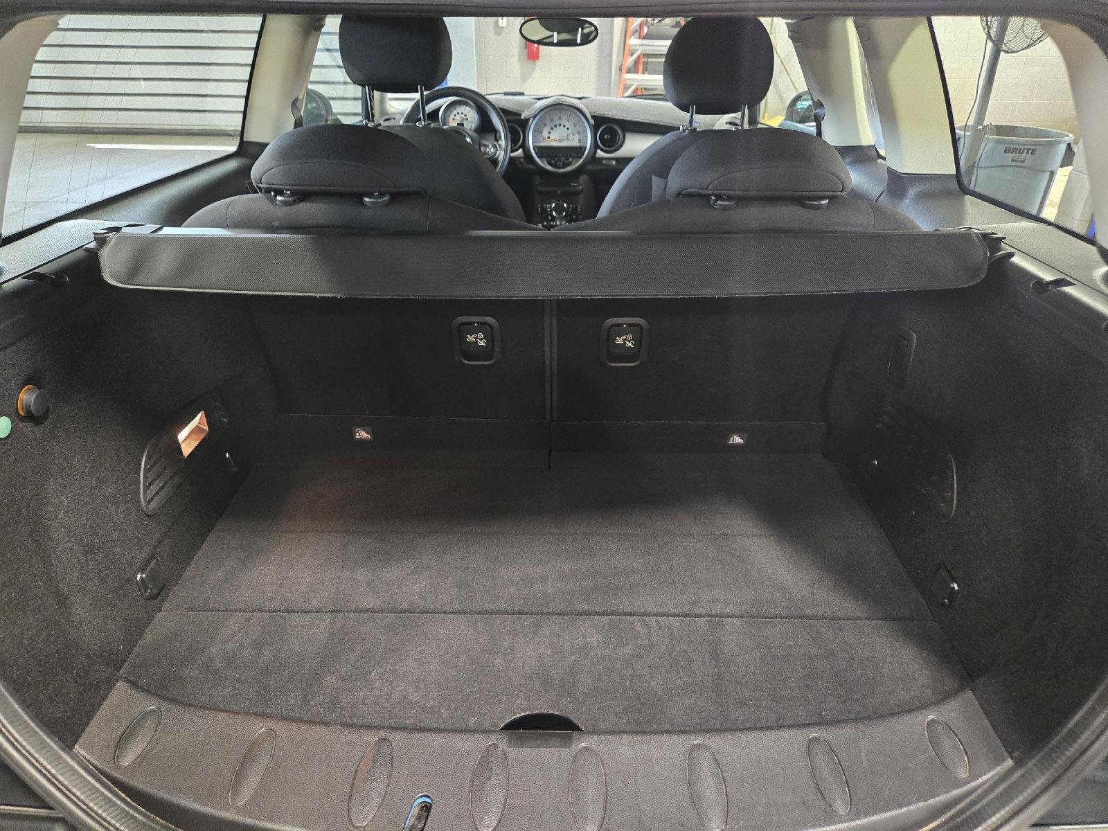 Used 2013 Reef Blue Metallic MINI CLUBVAN image 44