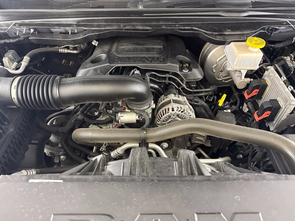 Used 2020 Silver Ram Laramie image 19