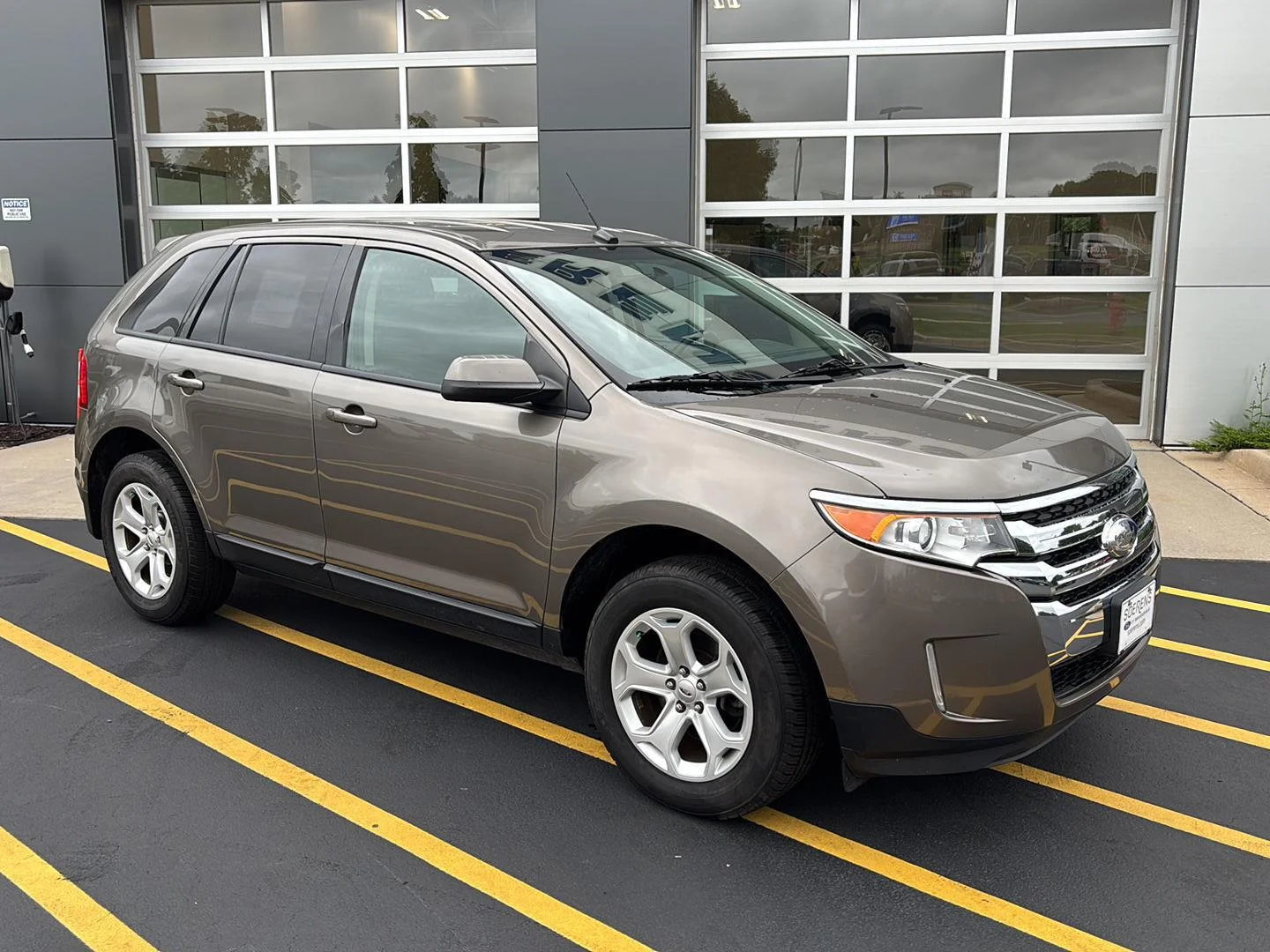 Used 2013 Ford Edge SEL with VIN 2FMDK3JC2DBE23992 for sale in Brookfield, WI