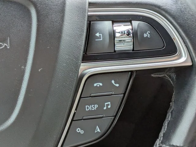 Used 2020 Black Lincoln Reserve image 24