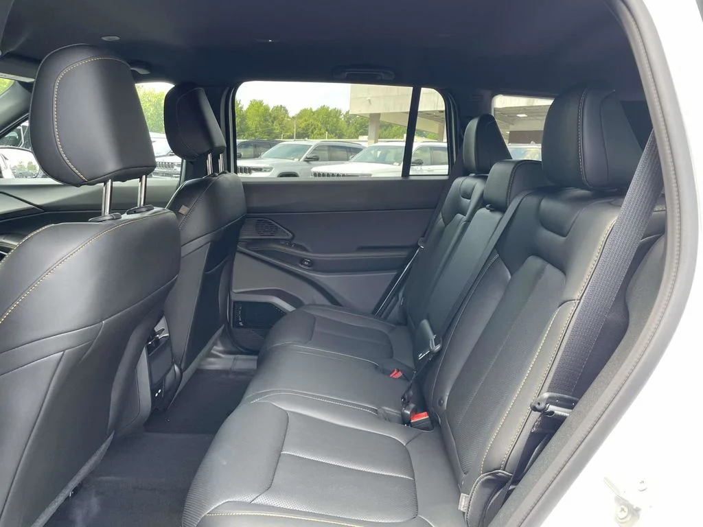 New 2026 Bright White Clearcoat Jeep Laredo image 20