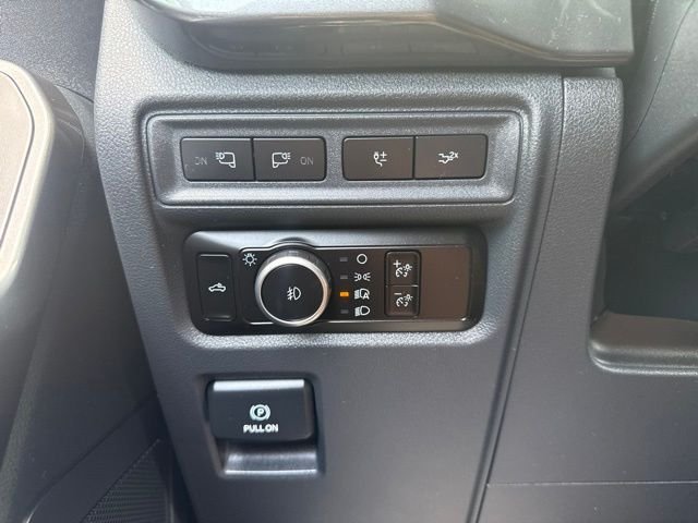 Used 2023 Black Ford XLT image 13