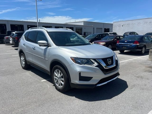 Used 2018 Brilliant Silver Nissan SV image 7
