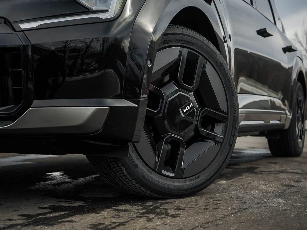 New 2026 Ebony Black Kia GT-Line AWD image 6