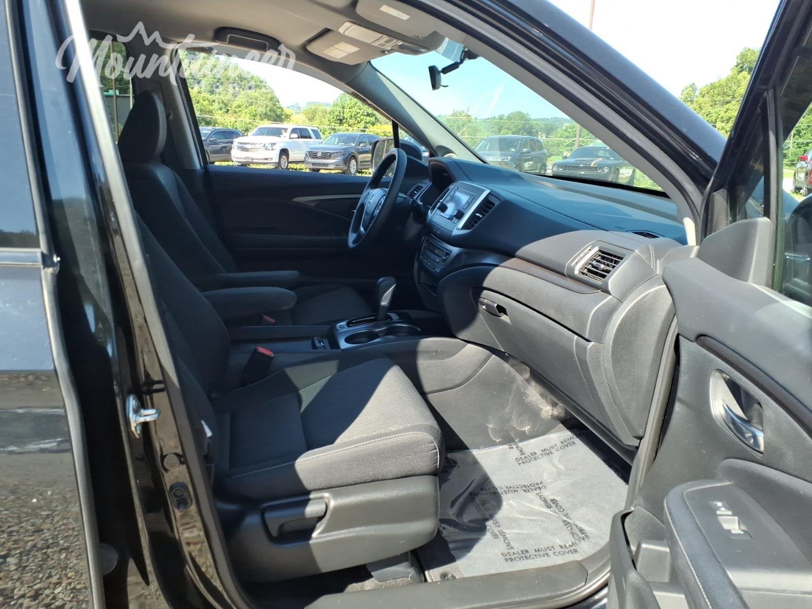 Used 2017 Crystal Black Pearl Honda Sport image 18