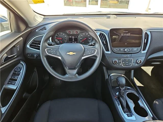 Used 2025 Lakeshore Blue Metallic Chevrolet 1LT image 7