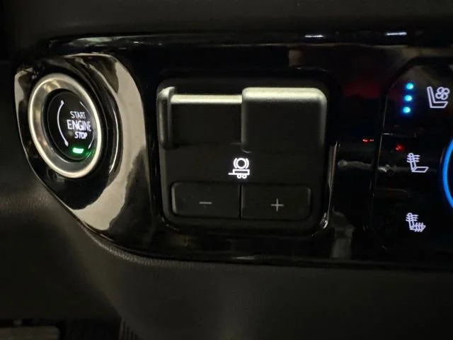Used 2023 Summit White Chevrolet LTZ image 23