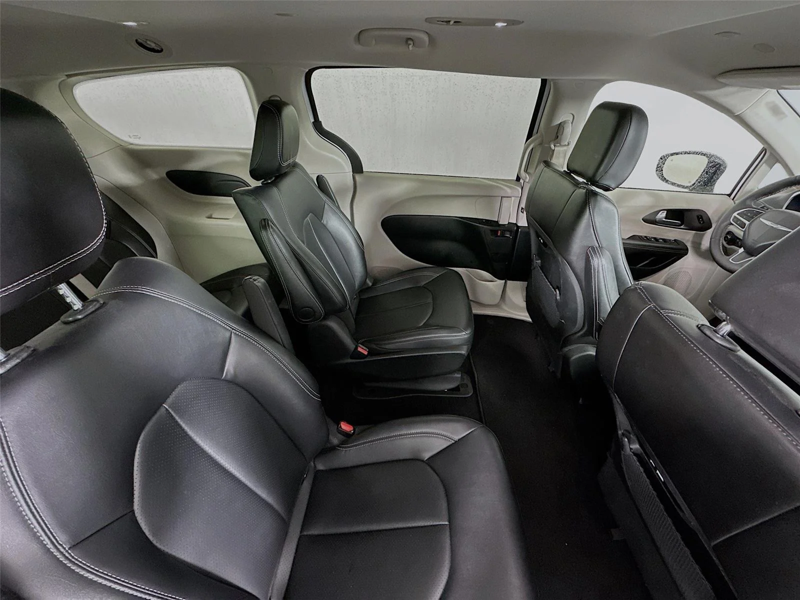 2024 Chrysler Pacifica PHEV Select - Photo 28